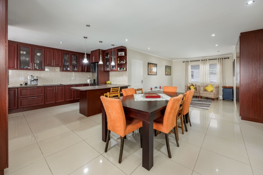 6 Bedroom Property for Sale in Rouxville Western Cape